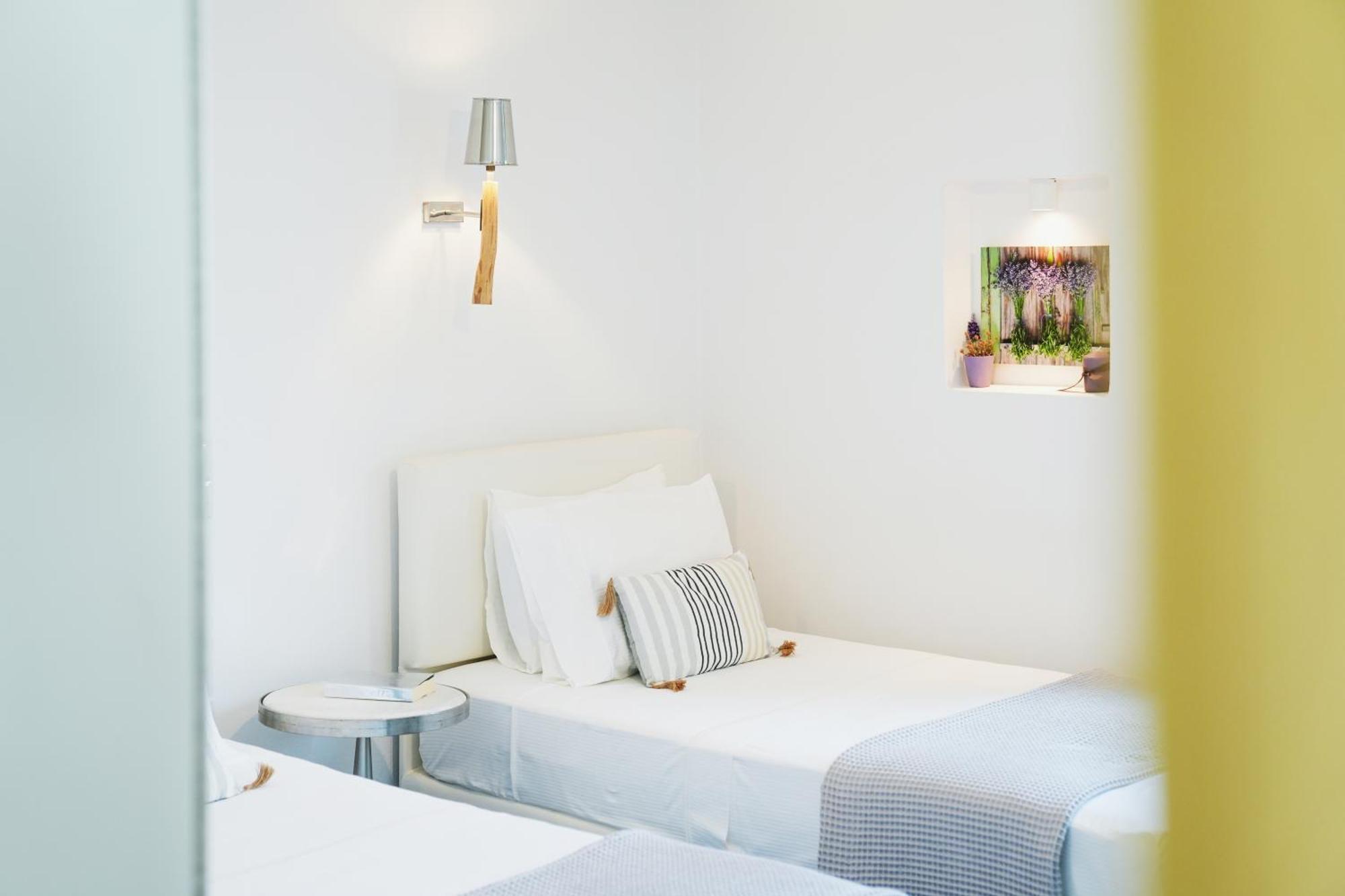 Villa Arades Sifnos With Private Pool อพอลโลเนีย ภายนอก รูปภาพ
