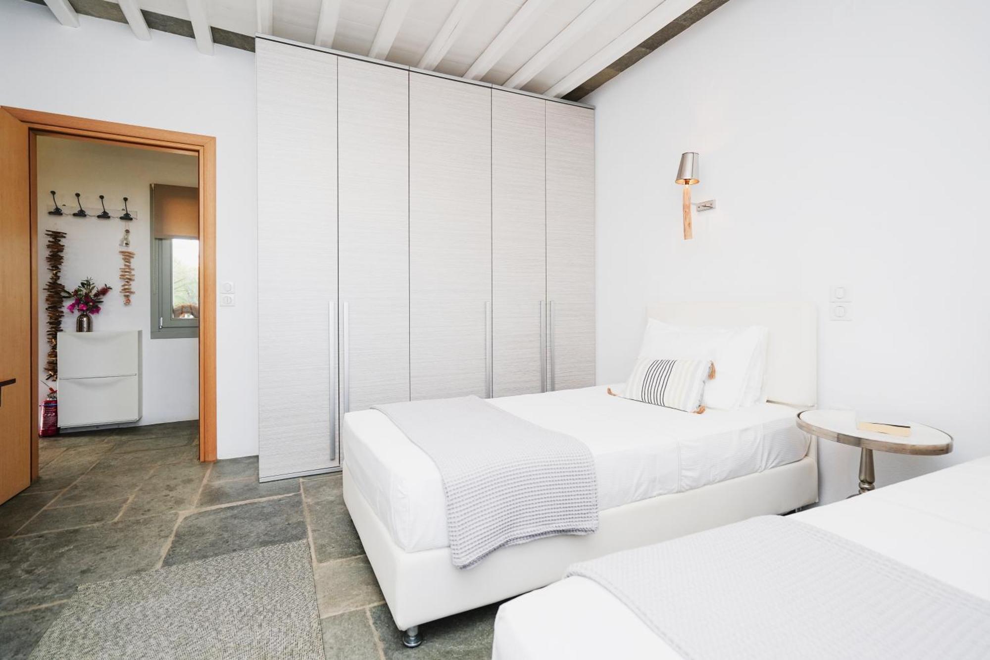 Villa Arades Sifnos With Private Pool อพอลโลเนีย ภายนอก รูปภาพ