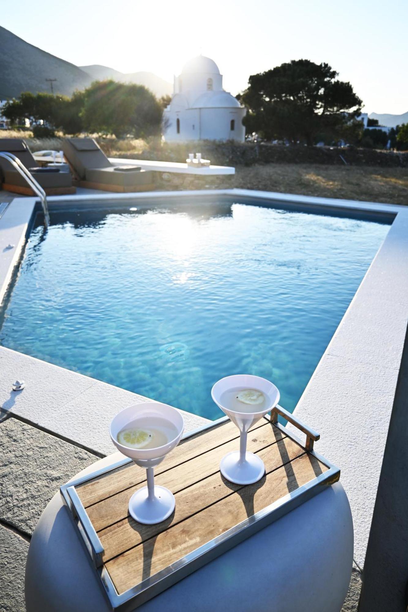 Villa Arades Sifnos With Private Pool อพอลโลเนีย ภายนอก รูปภาพ